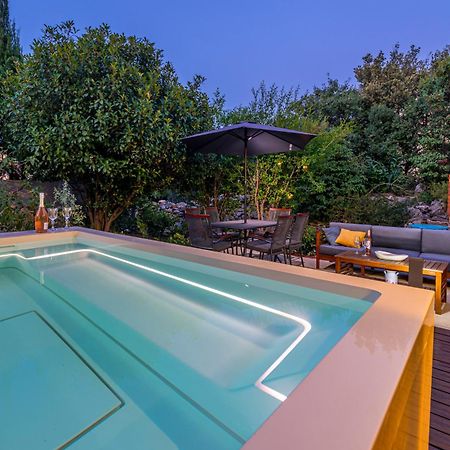 Apartment With Terrace And Mini Pool Green Gold 두브로브니크 외부 사진