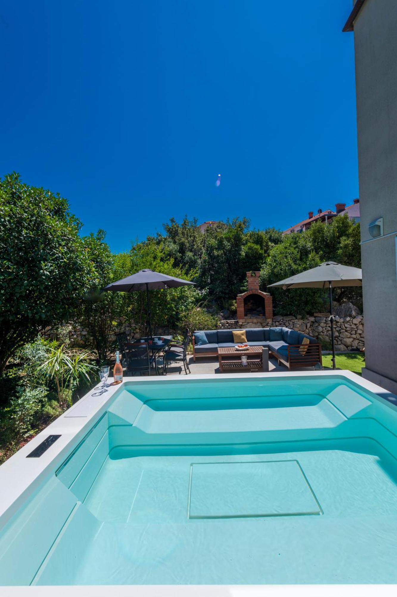Apartment With Terrace And Mini Pool Green Gold 두브로브니크 외부 사진